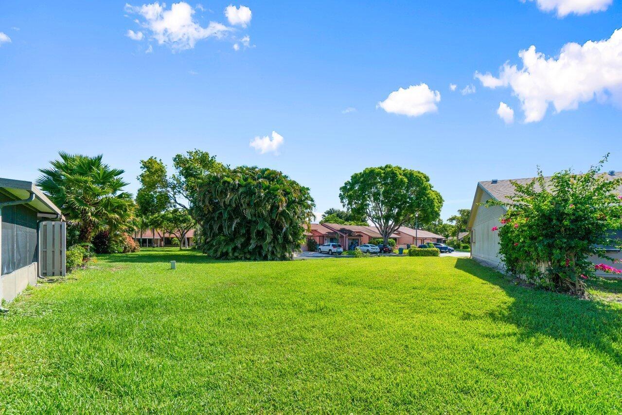 BOYNTON LAKES 3 - Residential