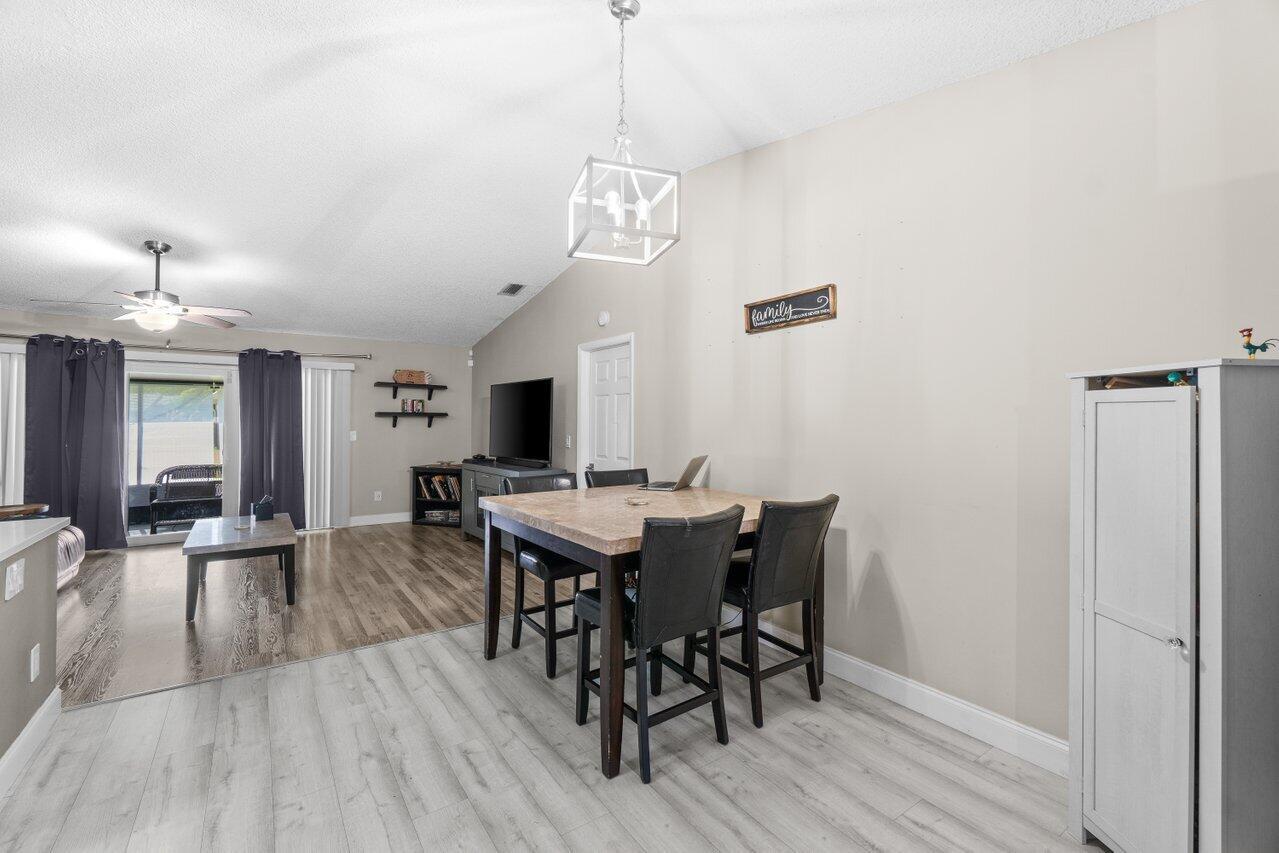 BOYNTON LAKES 3 - Residential