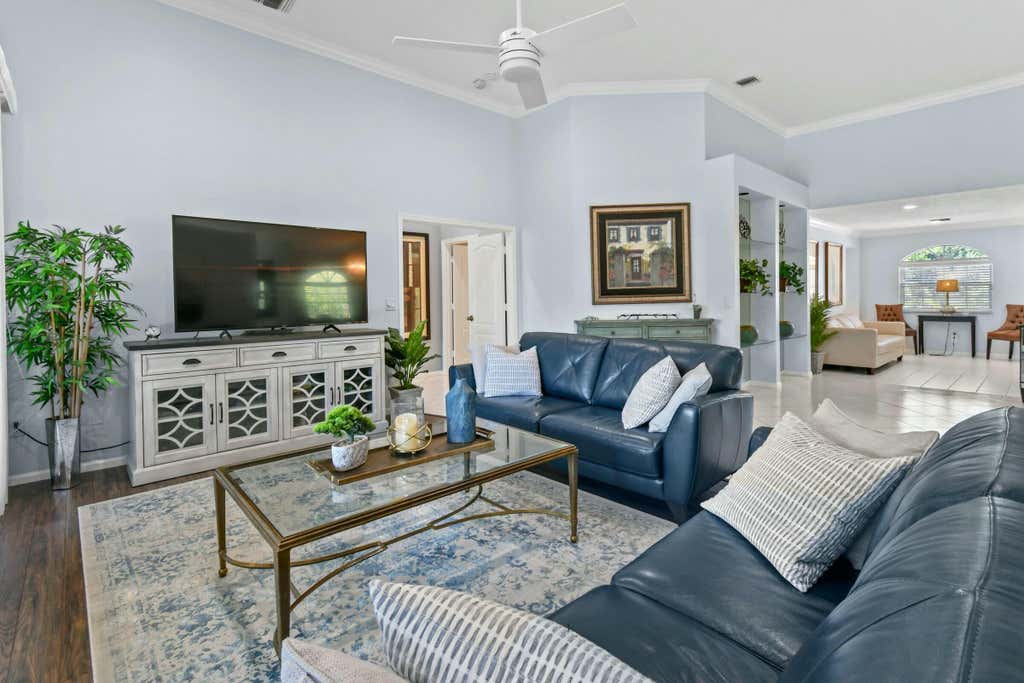 Photo of 252 Legendary Circle, Palm Beach Gardens, FL 33418 (MLS # B26055177)
