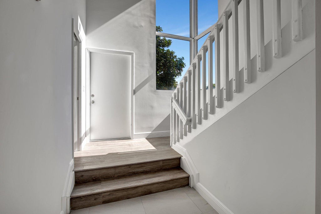 Photo of 1108 S 20TH Avenue #1108, Hollywood, FL 33020 (MLS # B26082905)