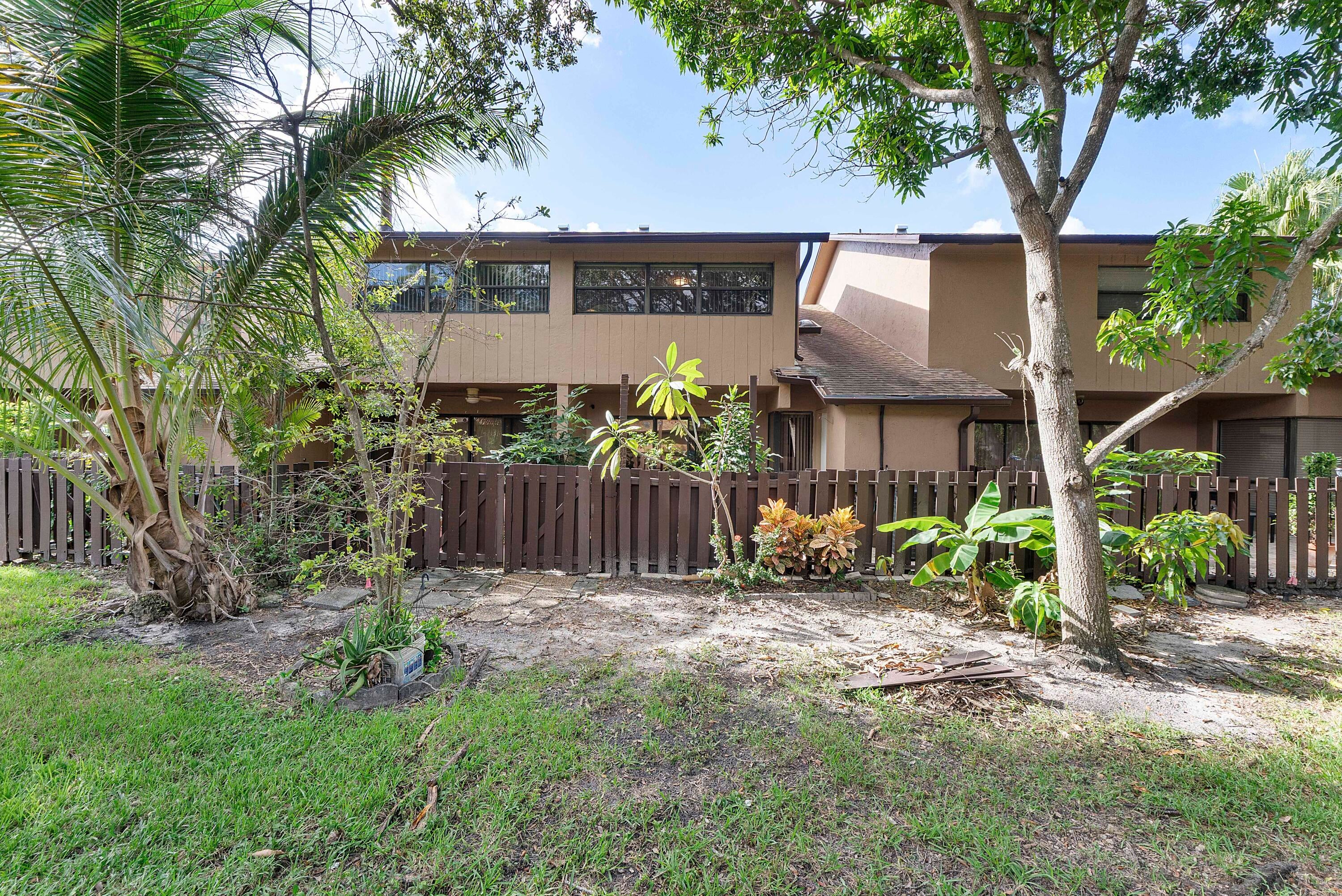 7780 NW 79TH Avenue F2