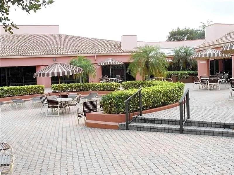 Sunrise Lakes - Residential
