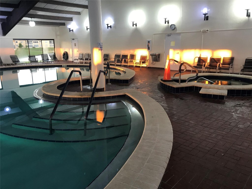 Sunrise Lakes - Residential