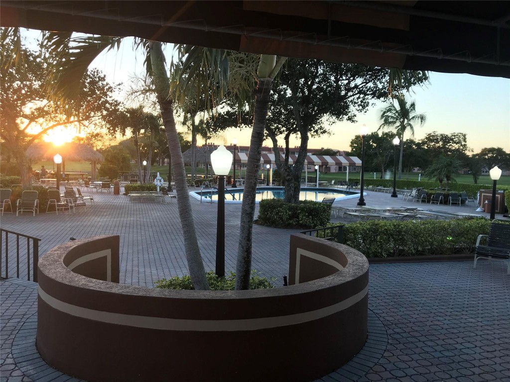 Sunrise Lakes - Residential