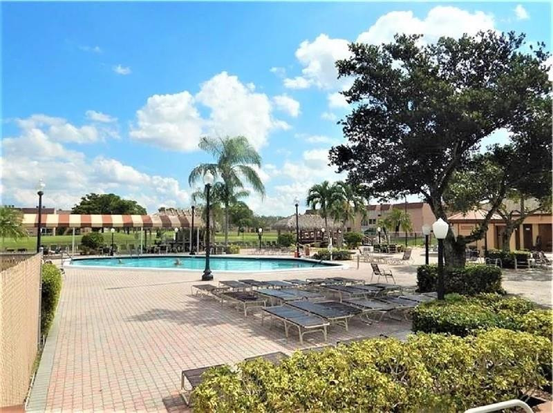 Sunrise Lakes - Residential