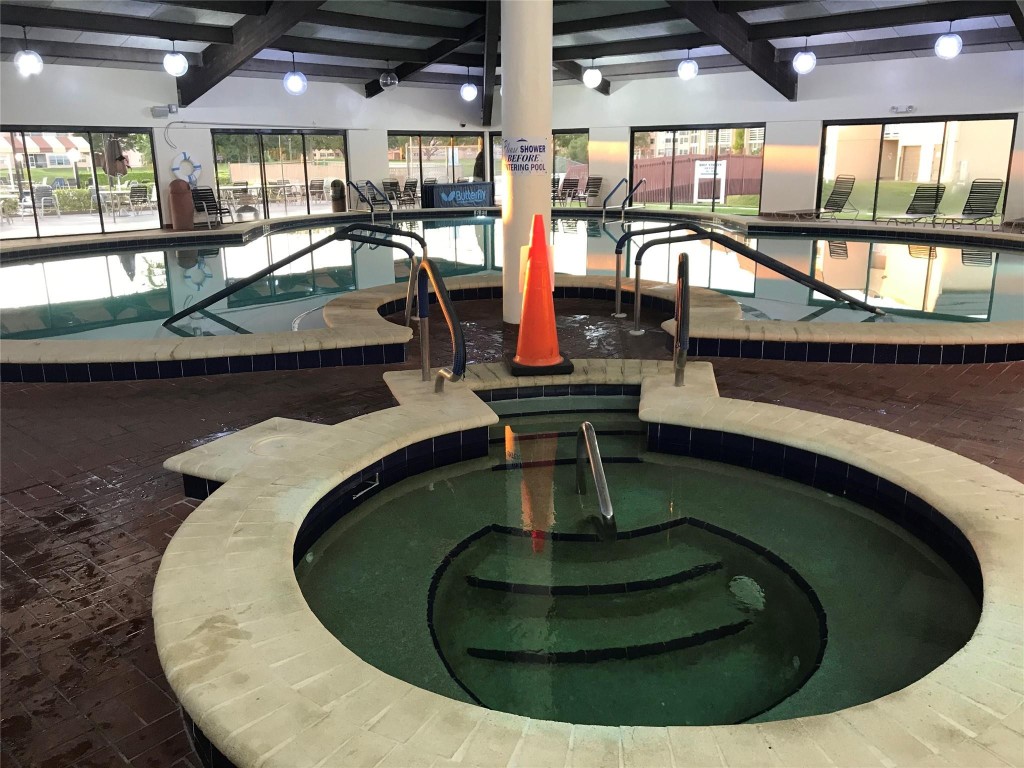 Sunrise Lakes - Residential