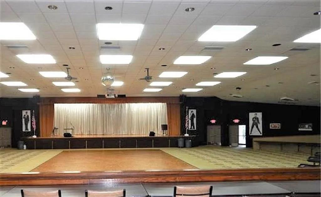 Sunrise Lakes - Residential