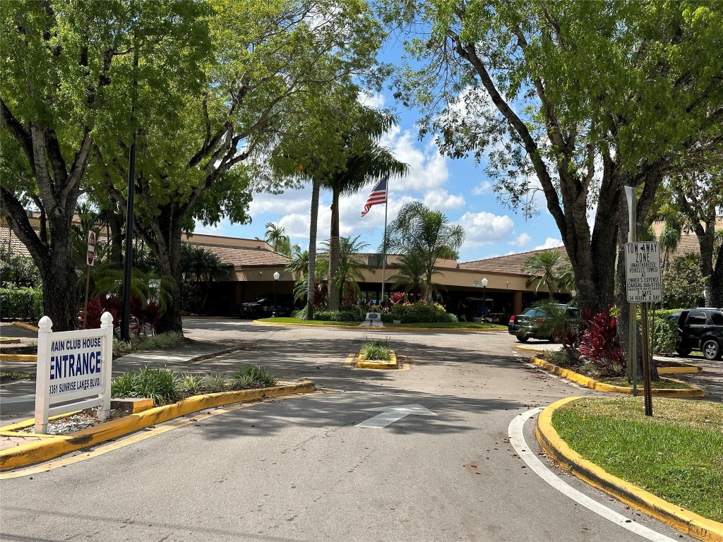 Sunrise Lakes - Residential