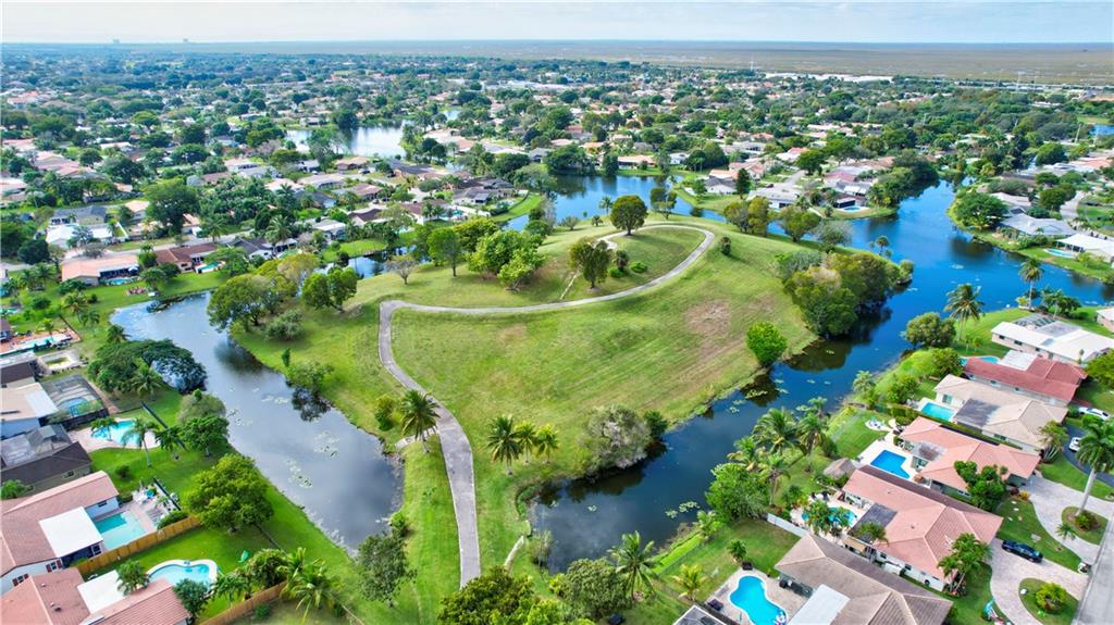 Coral Spgs Villas Condo - Residential