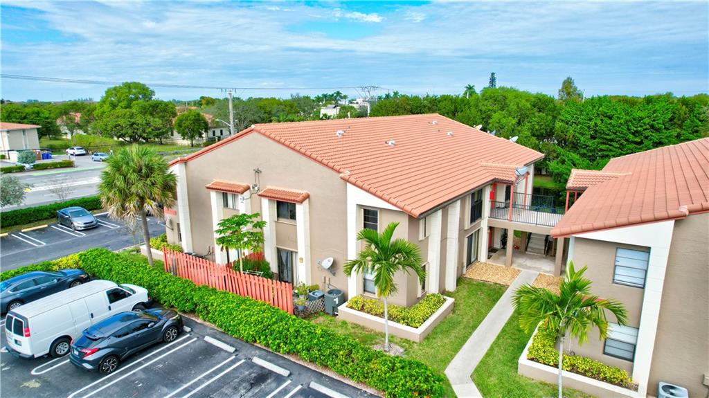 Coral Spgs Villas Condo - Residential