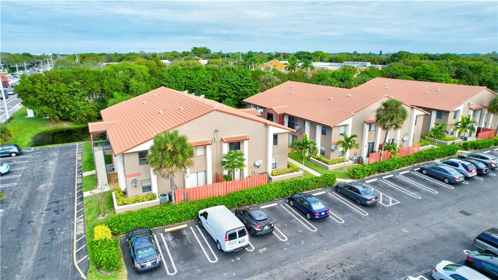 Coral Spgs Villas Condo - Residential