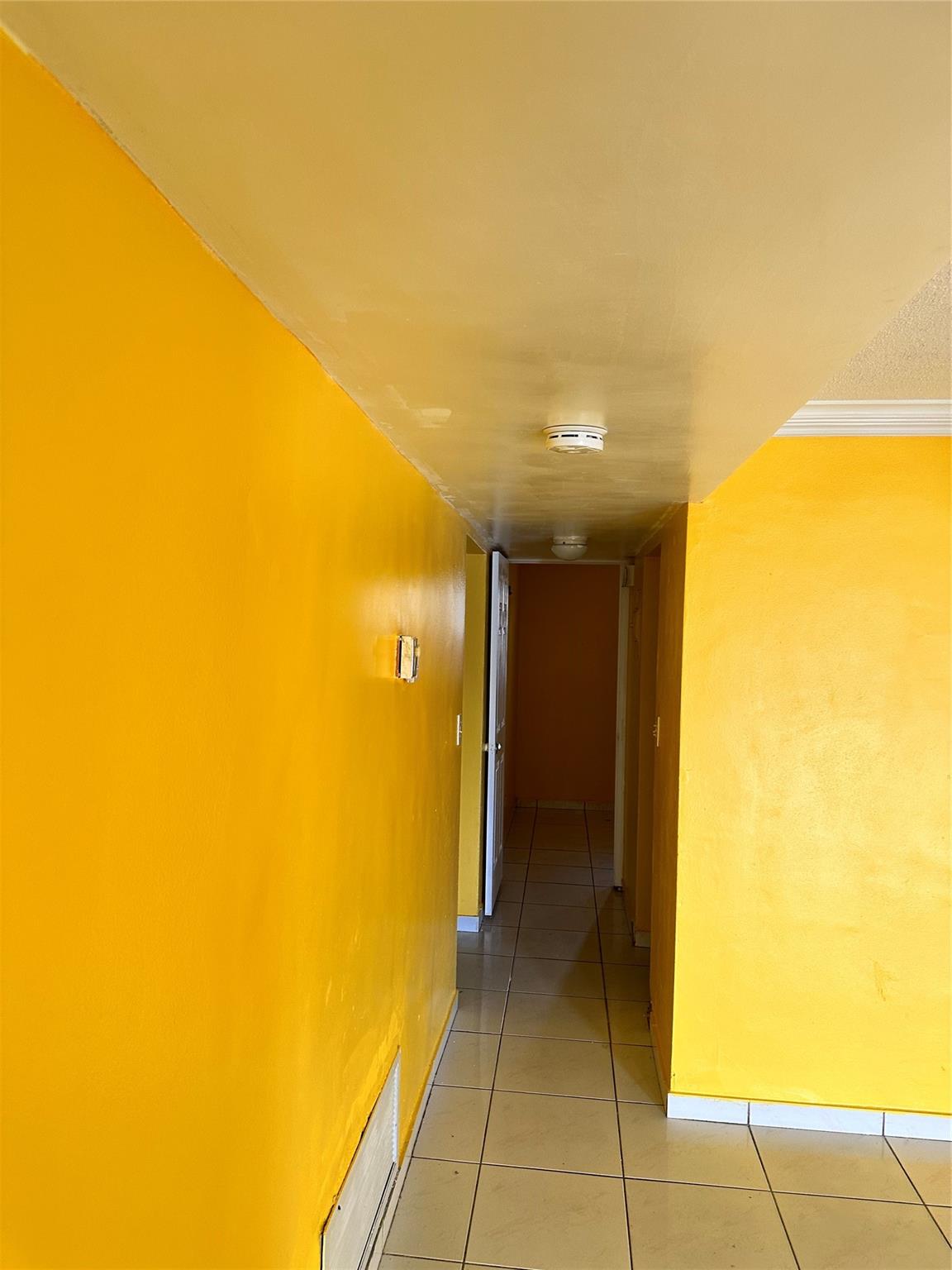 Lakeside Manor North Cond - Residential Lease