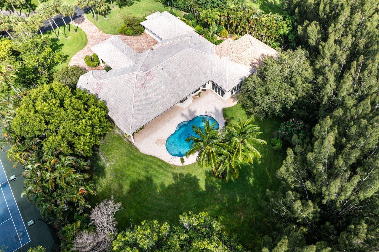 FOXE CHASE - Residential