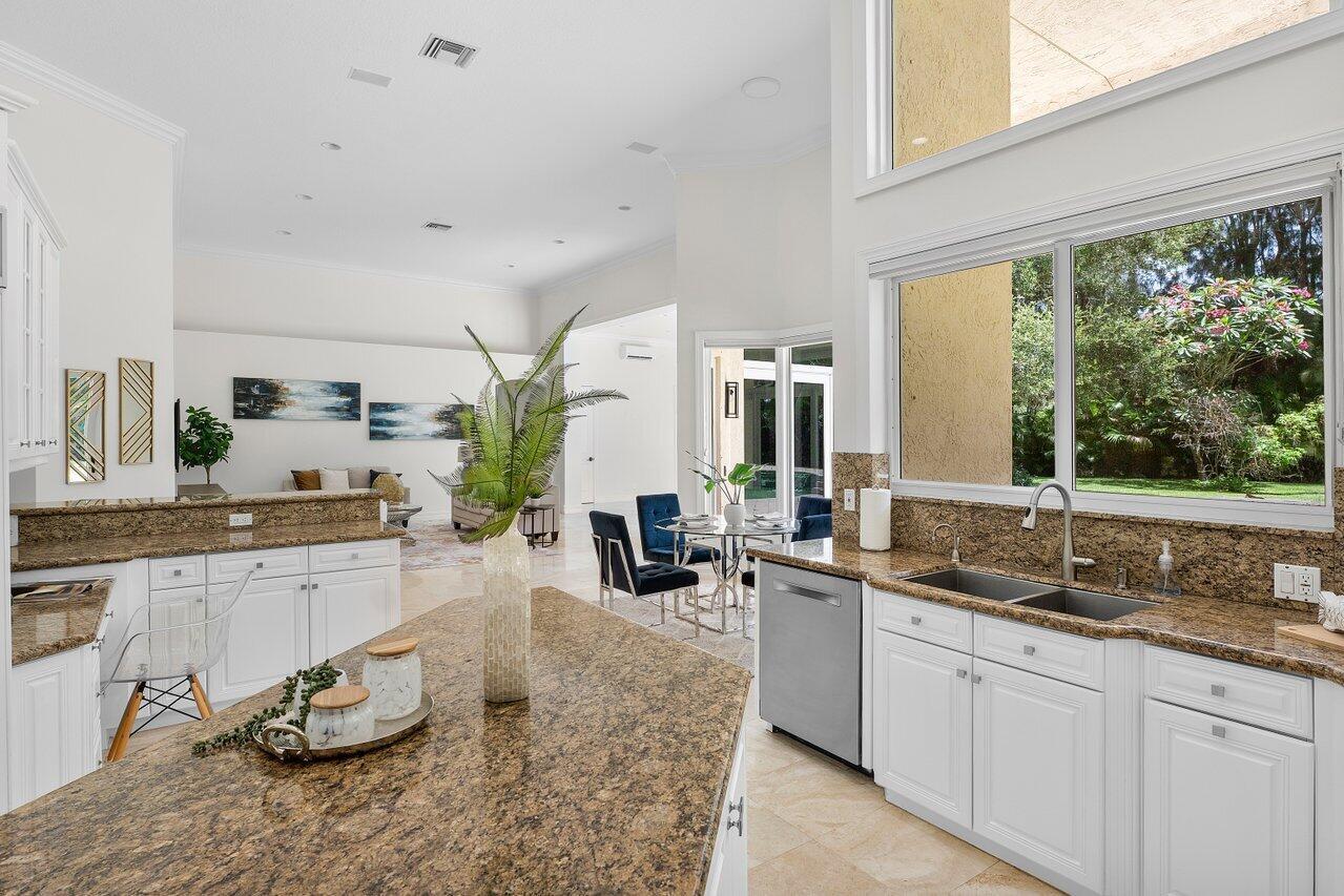 FOXE CHASE - Residential