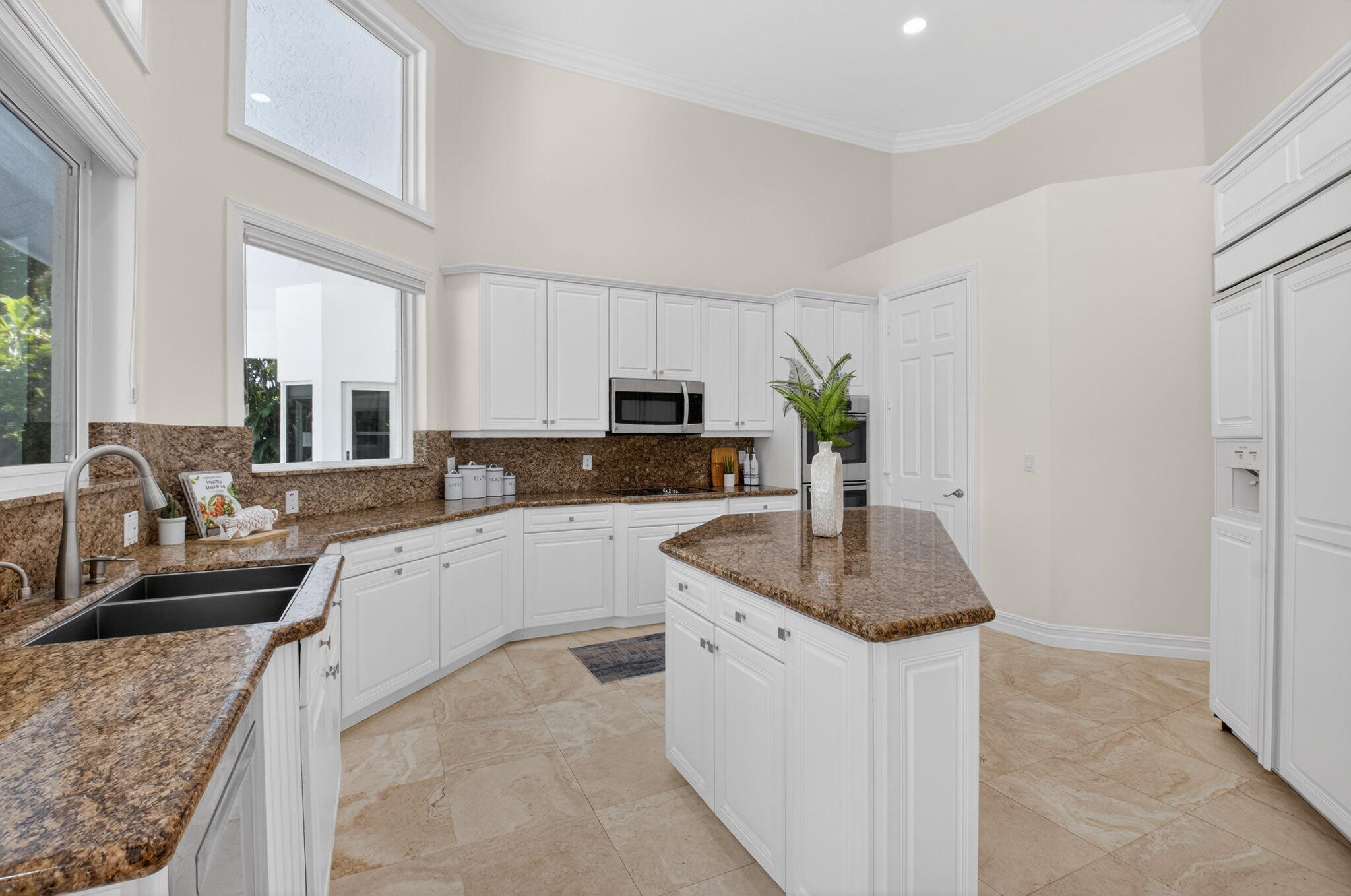 FOXE CHASE - Residential