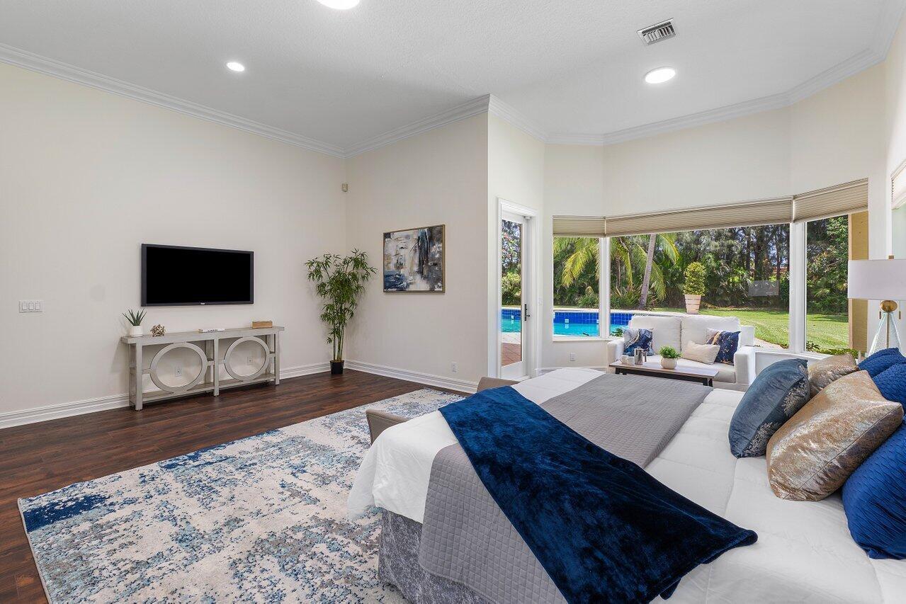 FOXE CHASE - Residential