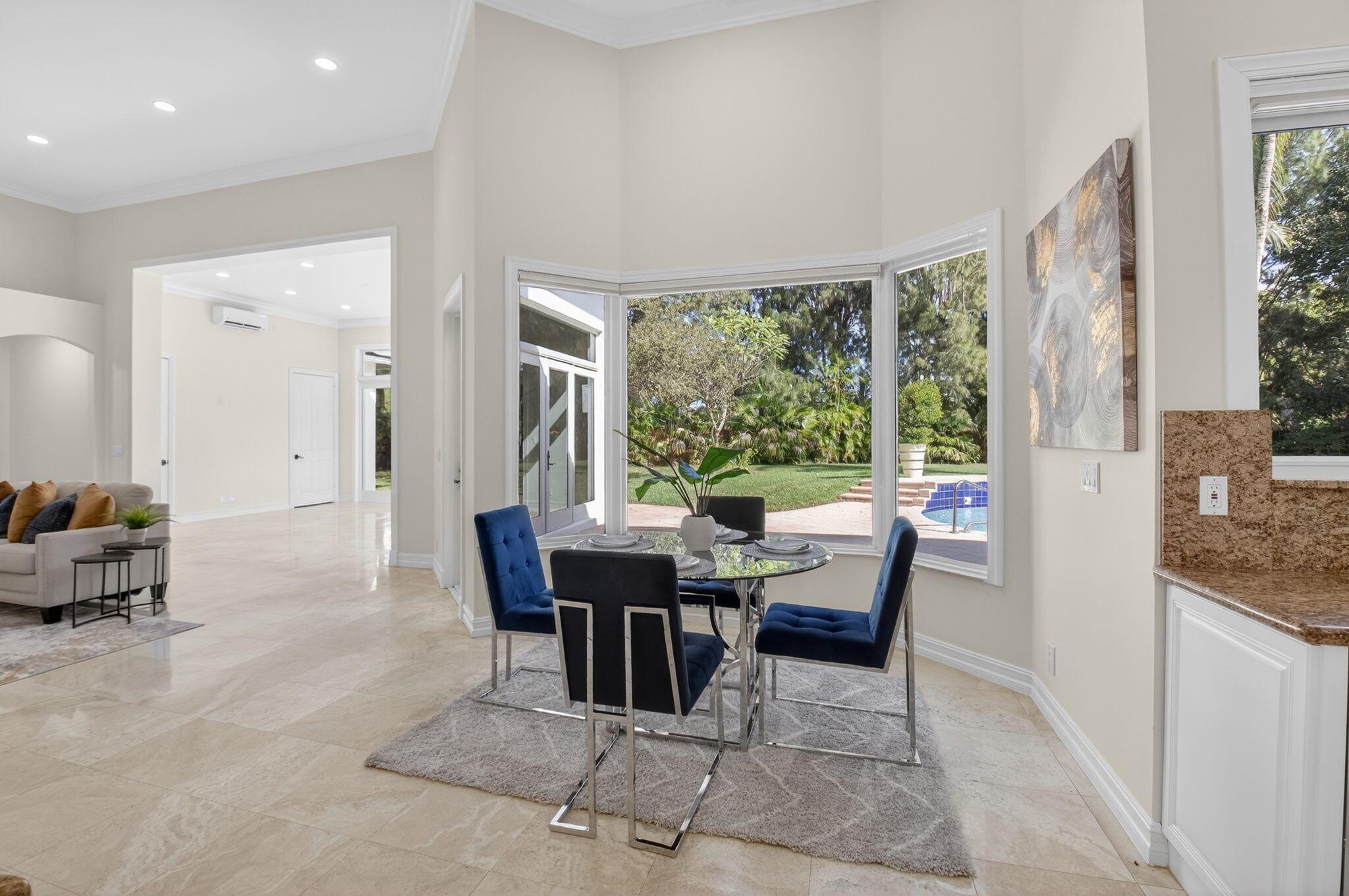 FOXE CHASE - Residential