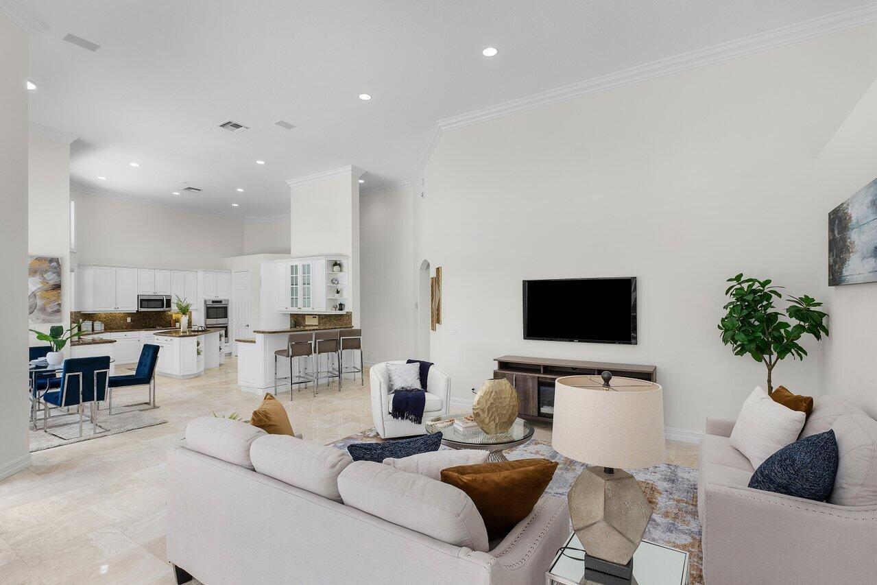 FOXE CHASE - Residential