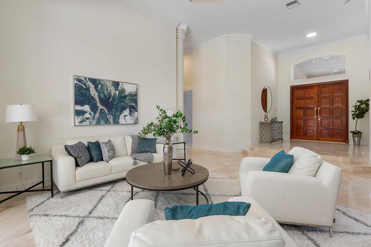 FOXE CHASE - Residential