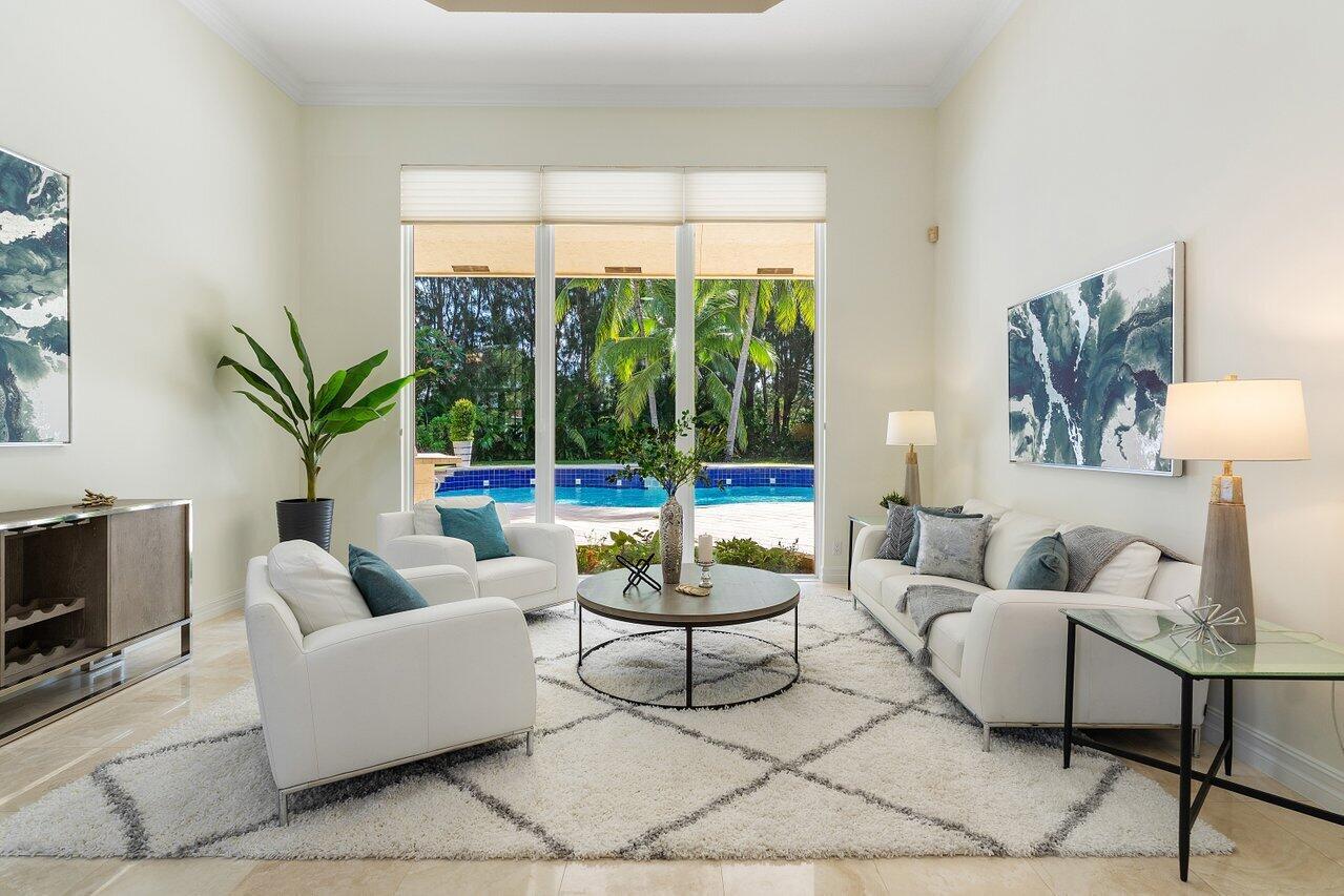 FOXE CHASE - Residential