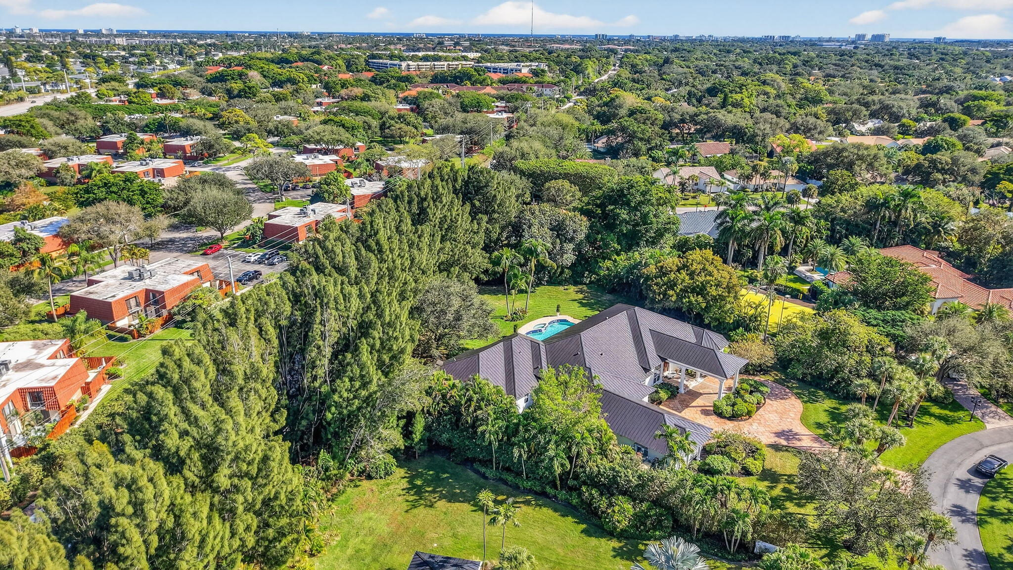 FOXE CHASE - Residential