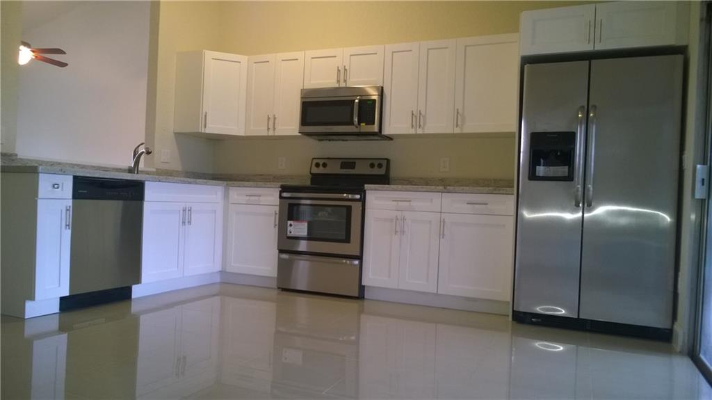 Cinnamon Place 1 121-26 B - Residential