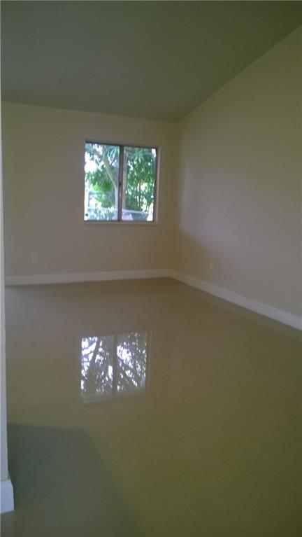 Cinnamon Place 1 121-26 B - Residential