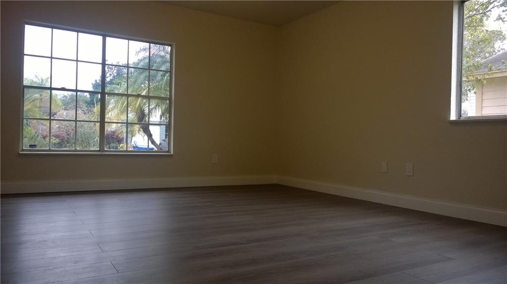 Cinnamon Place 1 121-26 B - Residential