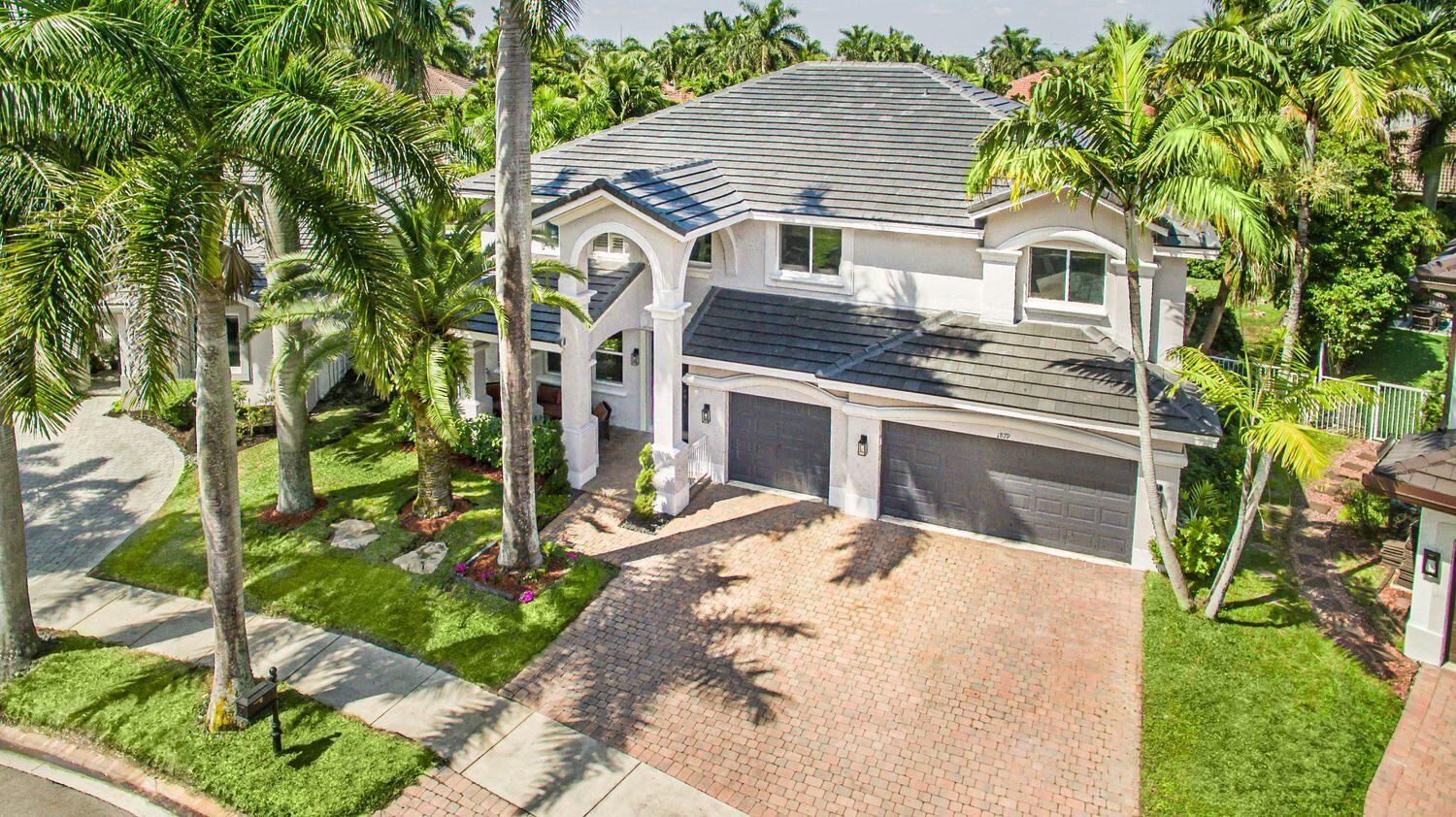 1879 HIDDEN TRAIL Lane