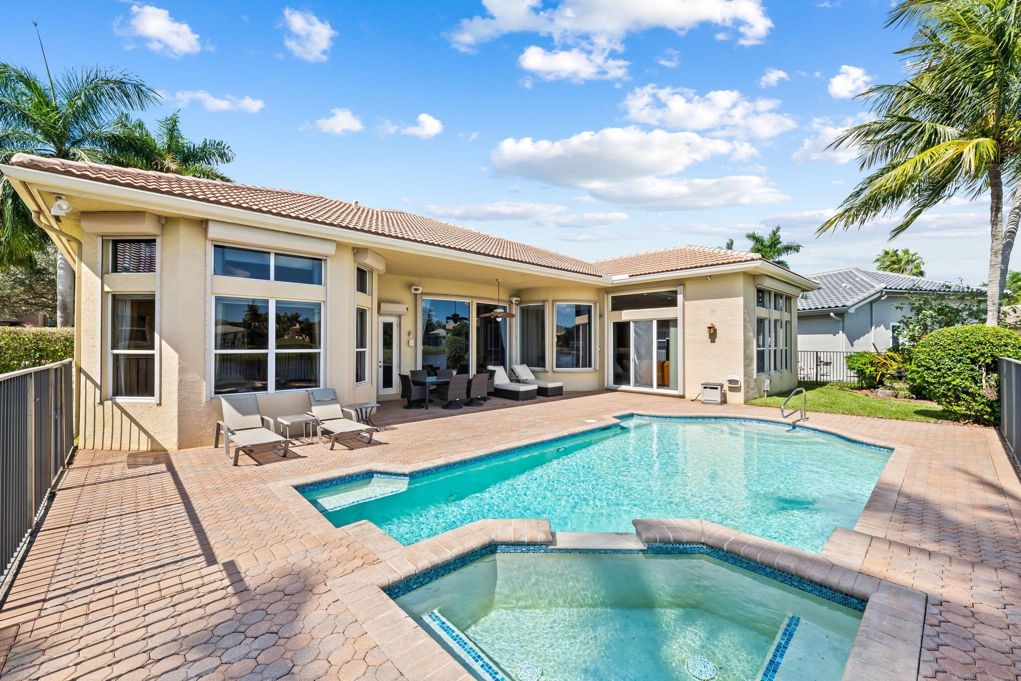 SATURNIA ISLES - Residential