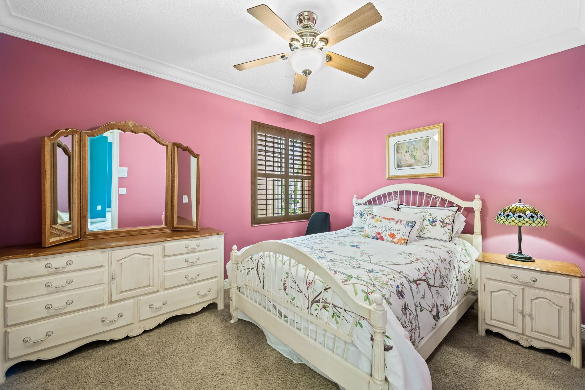 SATURNIA ISLES - Residential