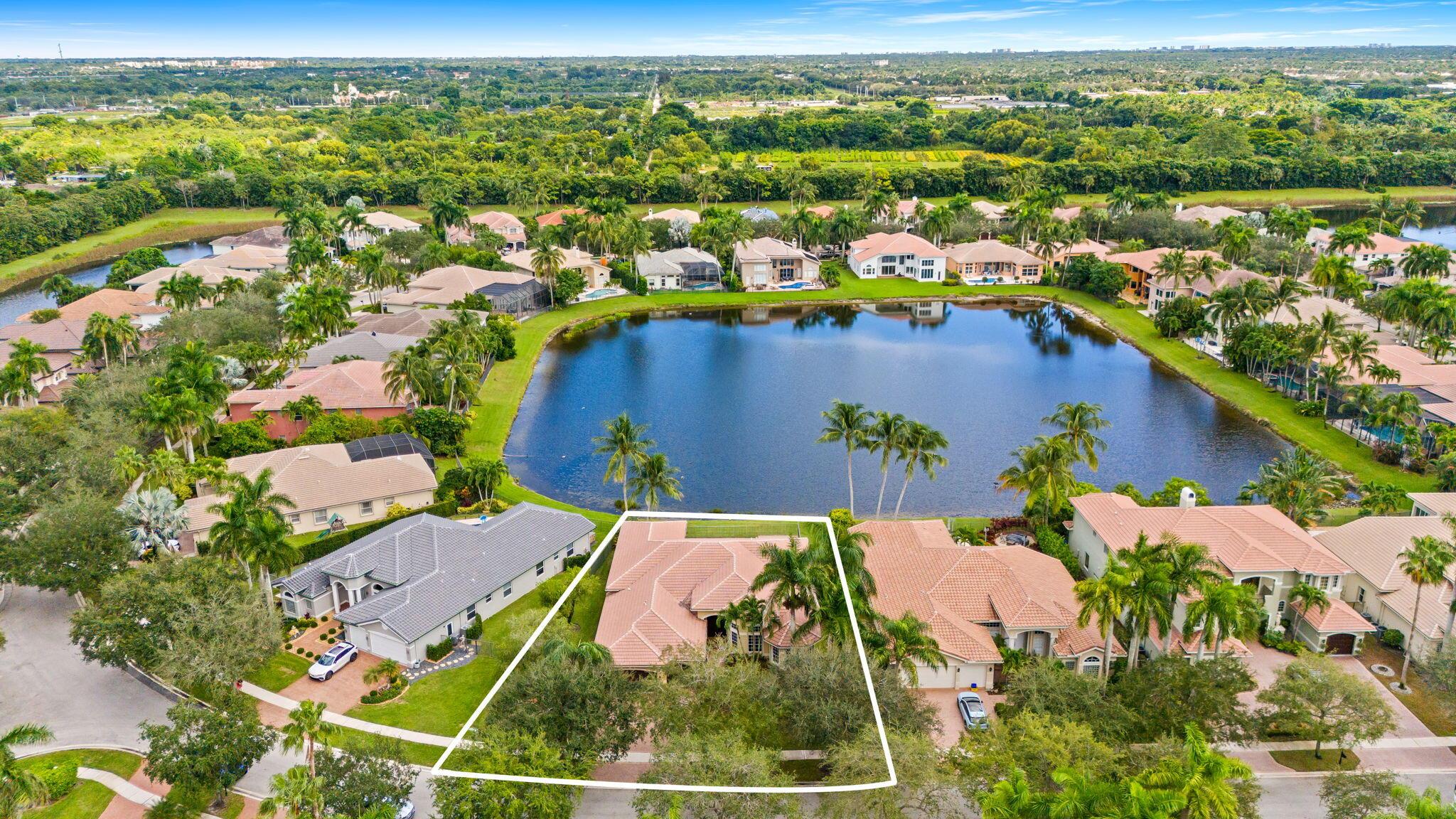 SATURNIA ISLES - Residential