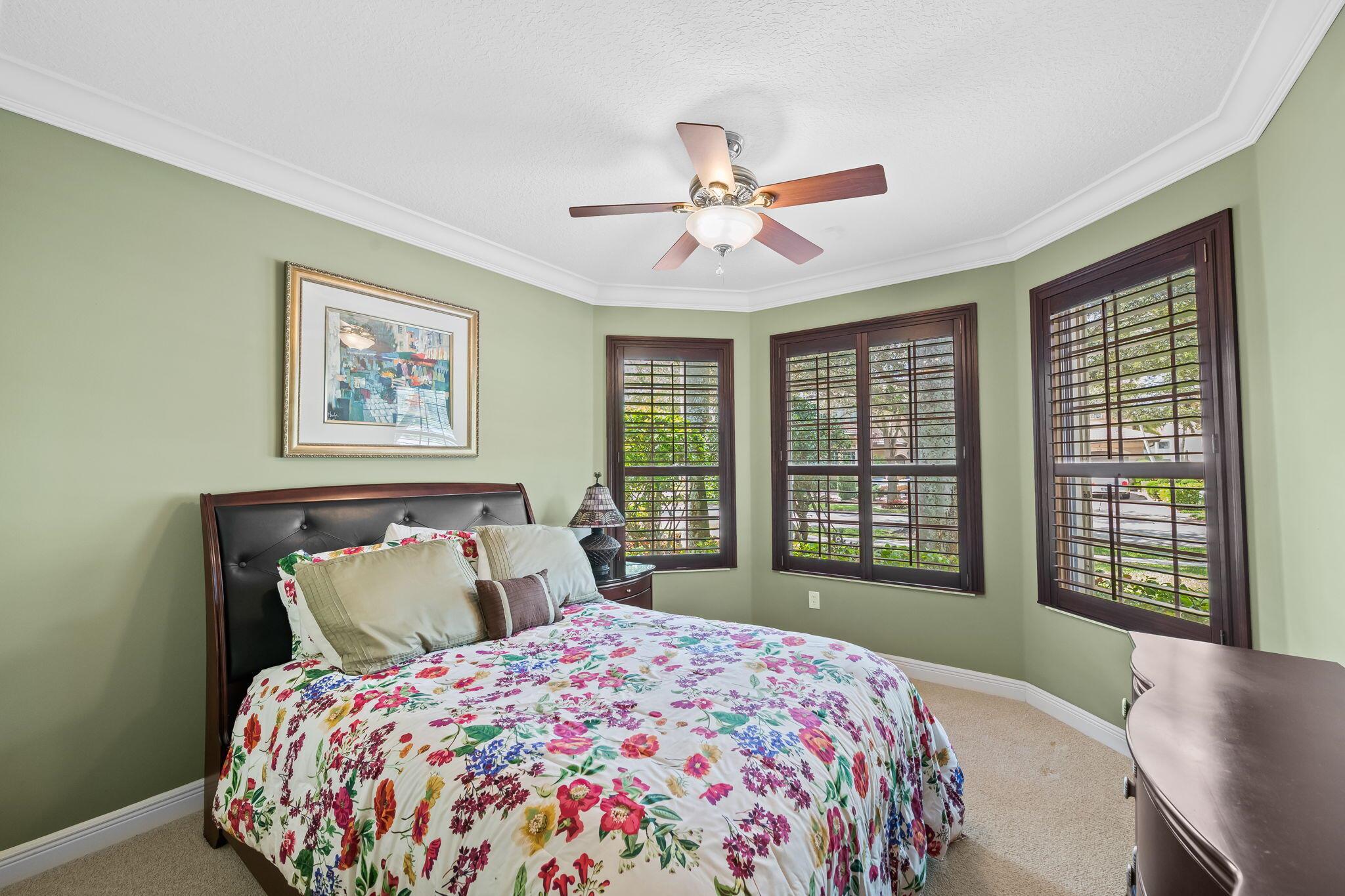 SATURNIA ISLES - Residential