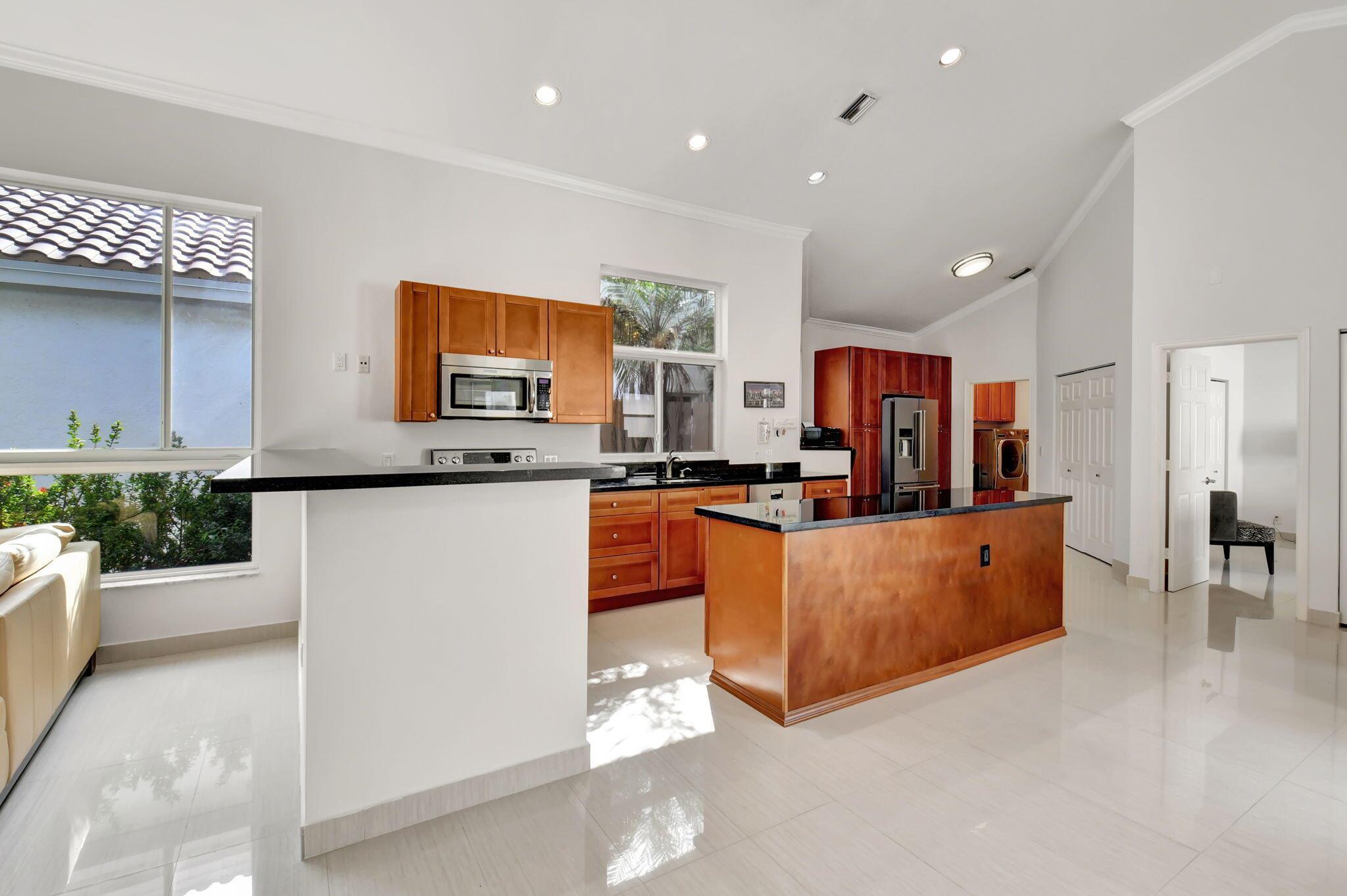 BANYANS - Residential Lease