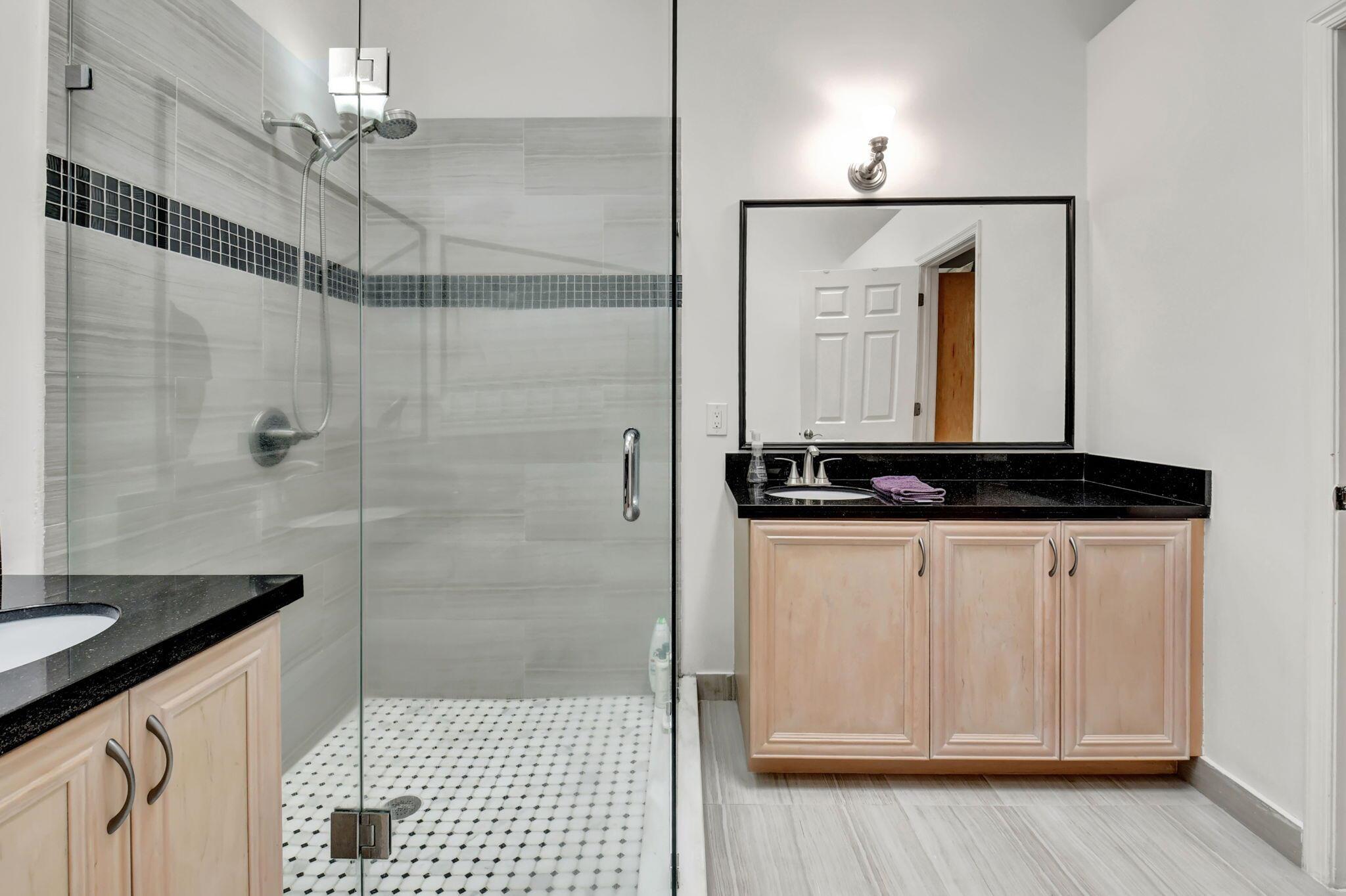 BANYANS - Residential Lease