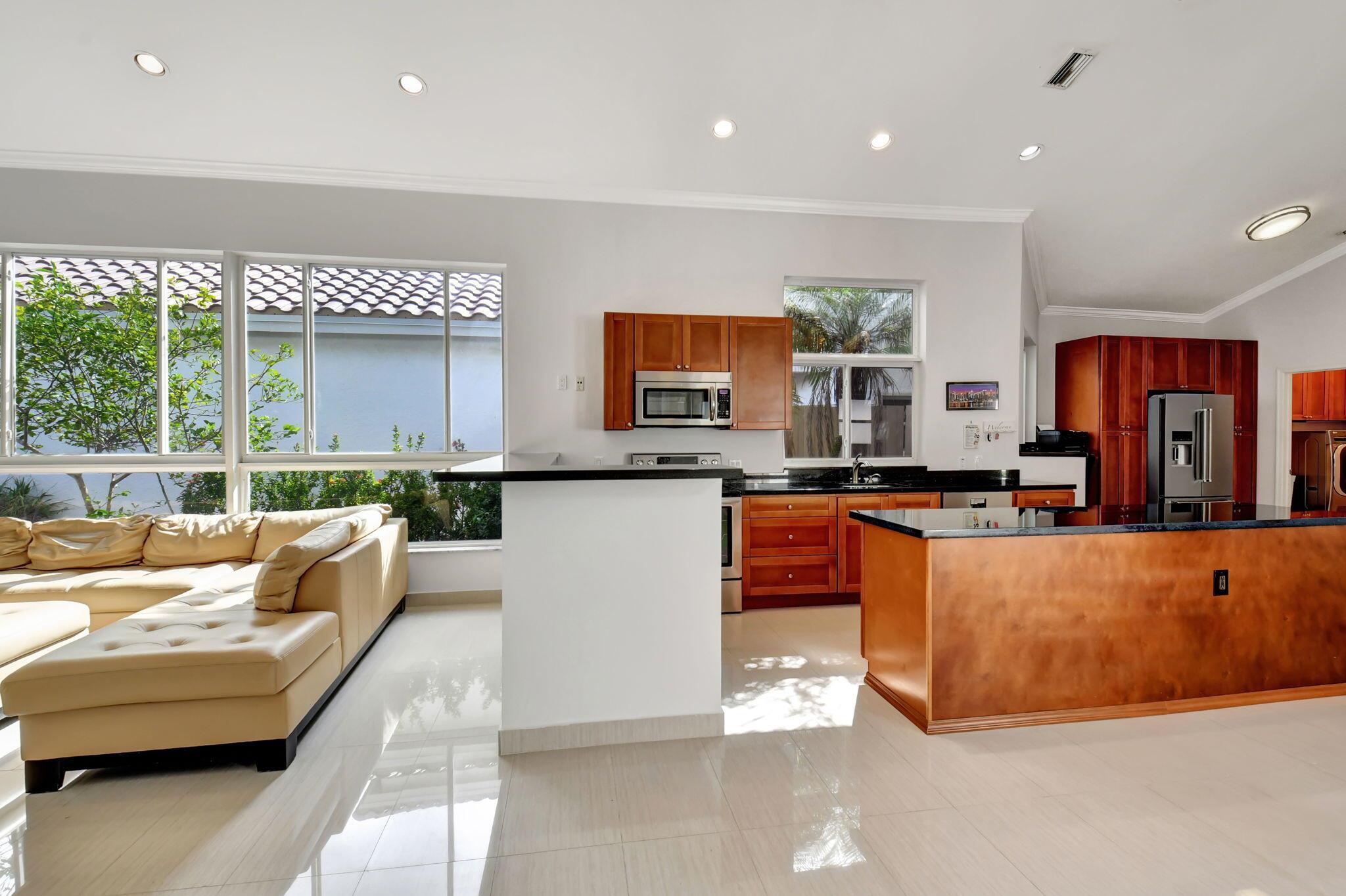 BANYANS - Residential Lease