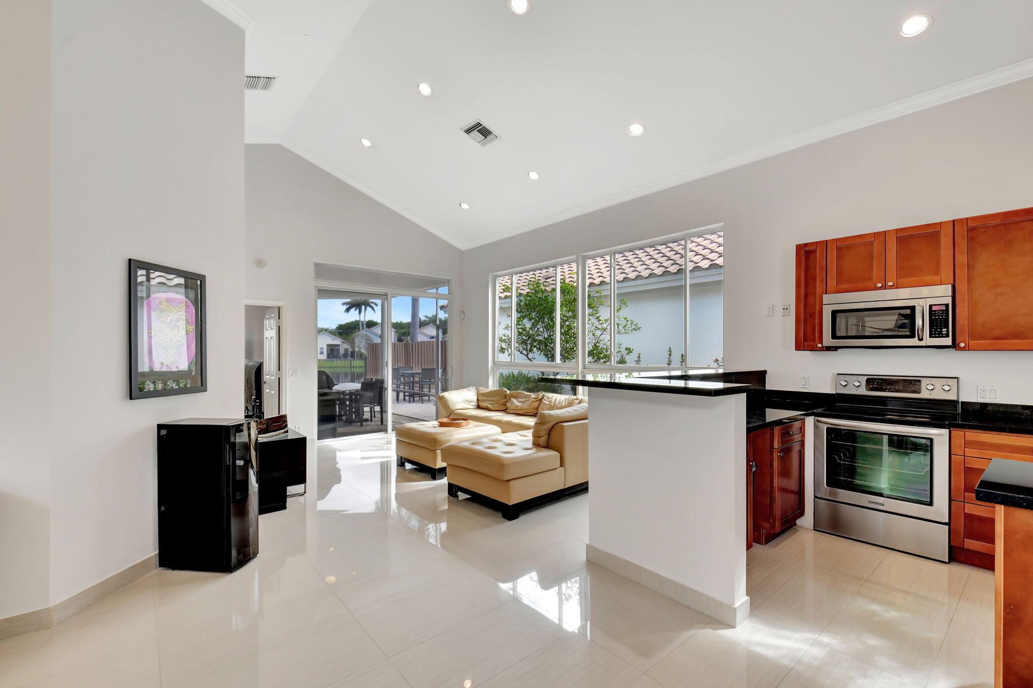 BANYANS - Residential Lease