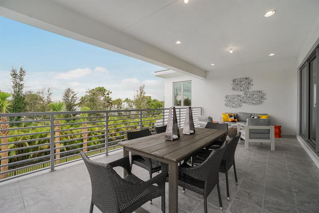 ALTON NEIGHBORHOOD - Residential