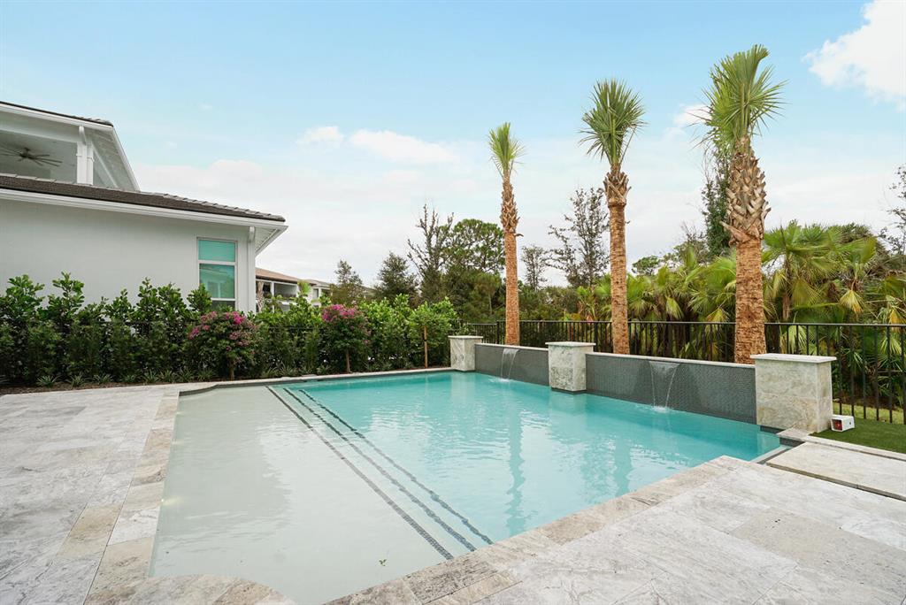 ALTON NEIGHBORHOOD - Residential