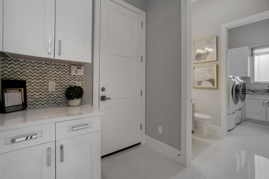 ALTON NEIGHBORHOOD - Residential