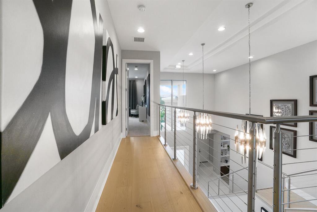 ALTON NEIGHBORHOOD - Residential