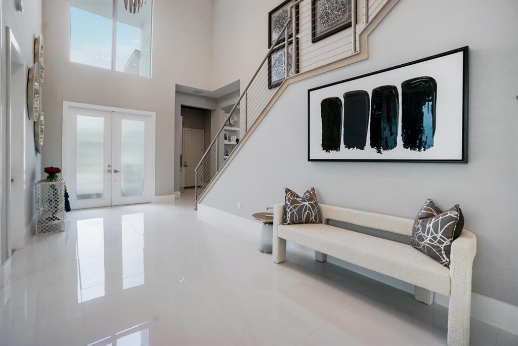 ALTON NEIGHBORHOOD - Residential