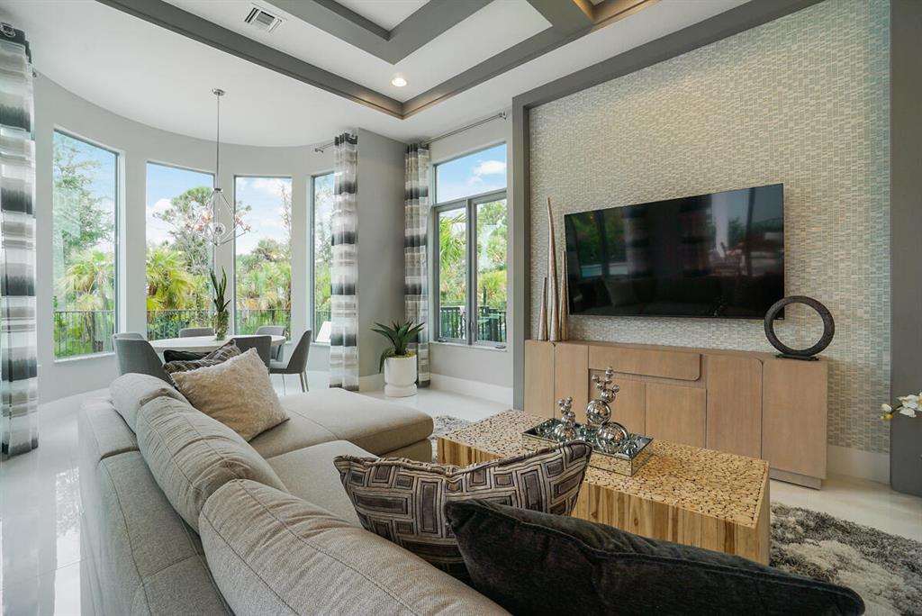 ALTON NEIGHBORHOOD - Residential