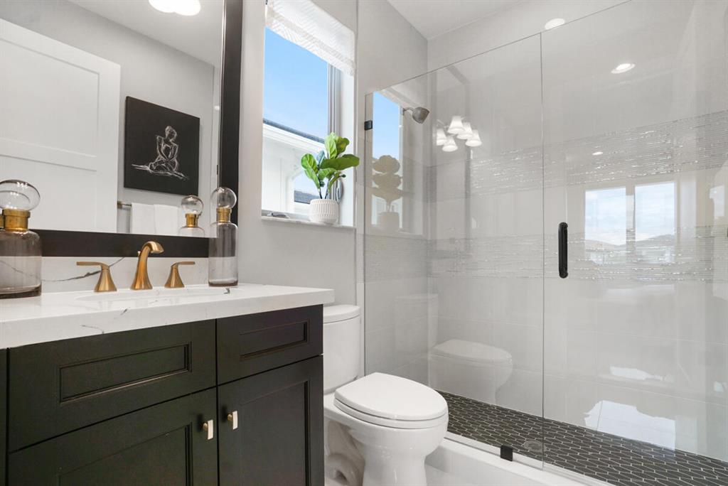 ALTON NEIGHBORHOOD - Residential