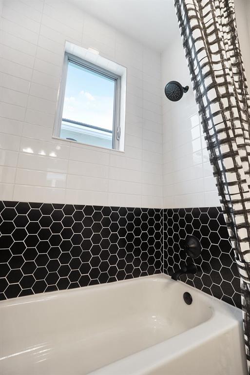 ALTON NEIGHBORHOOD - Residential