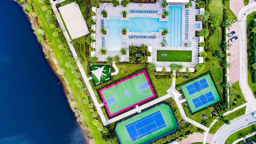 ALTON NEIGHBORHOOD - Residential