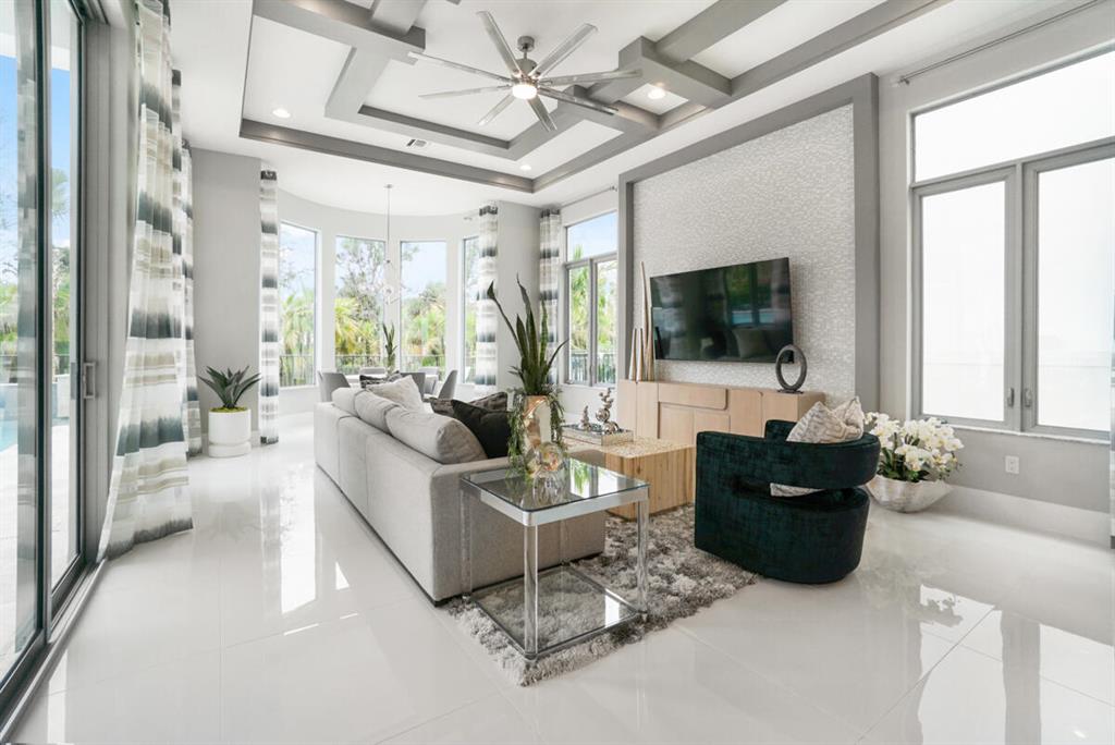 ALTON NEIGHBORHOOD - Residential