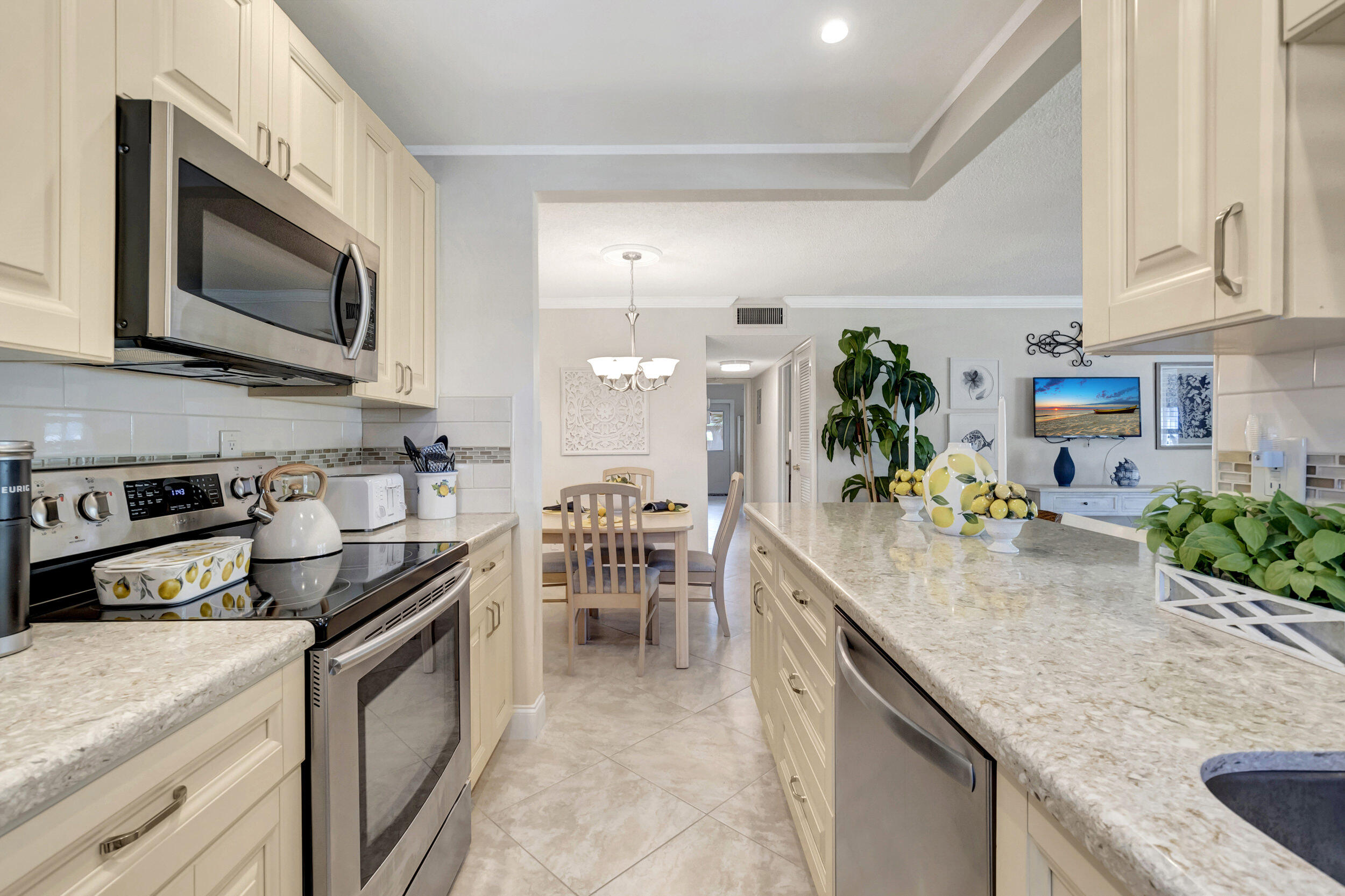 HIGH POINT OF DELRAY BEACH CONDO SEC III - Residential