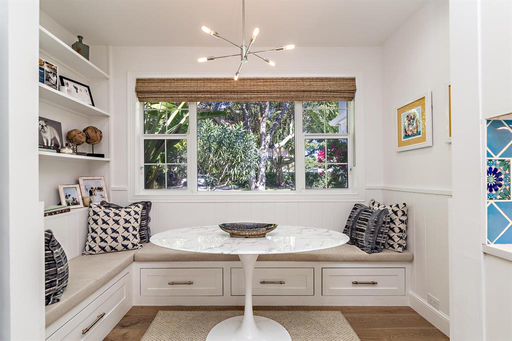 ESSEX LANE IN - Residential