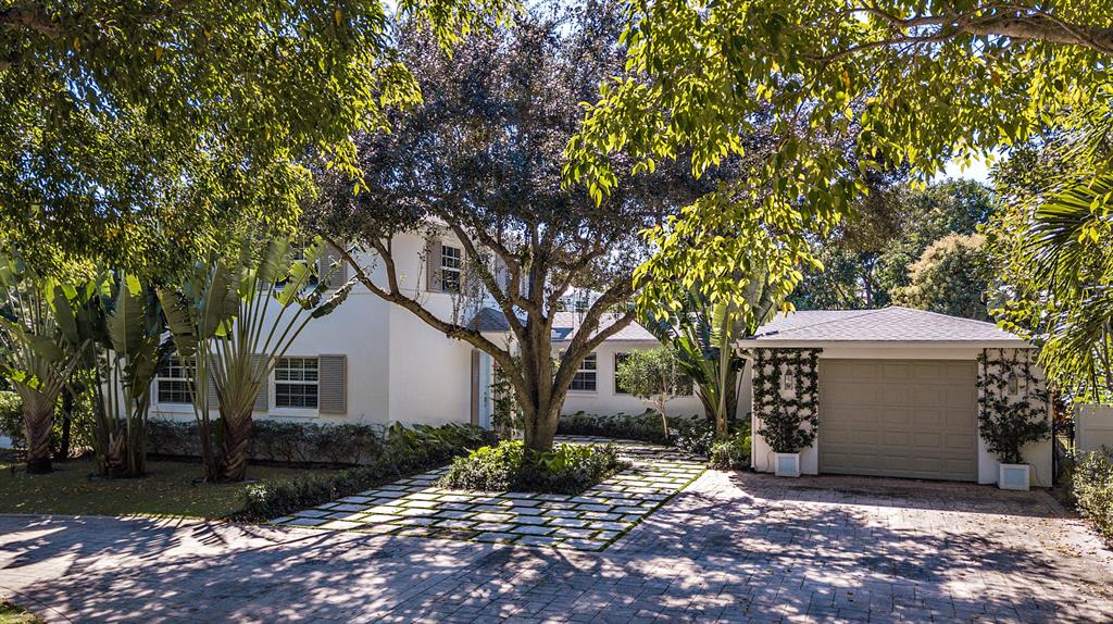 ESSEX LANE IN - Residential